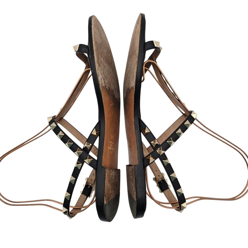 Valentino Garavani Rockstud Flat Sandal Strappy Black Leather Size 37.5 US 7.5 - Picture 7 of 12